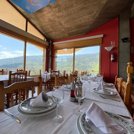 Hotel El Serrat De Tregura *